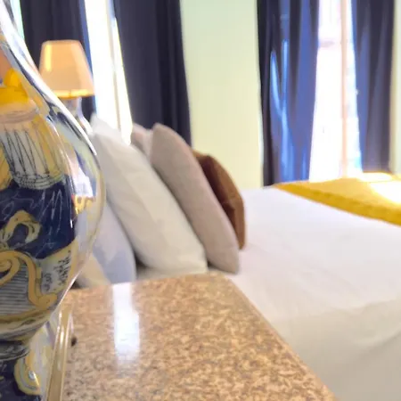 Le Petit Chateau Apartment