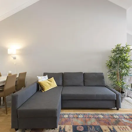 Apartment Le Petit Chateau *