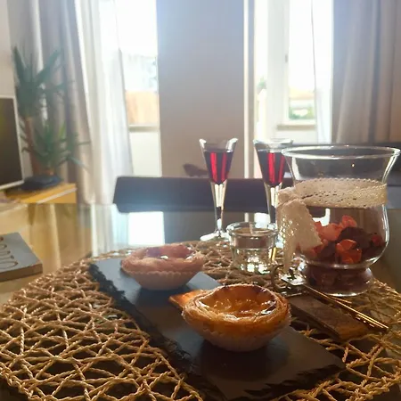 Apartment Le Petit Chateau Porto