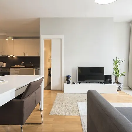 Le Petit Chateau Apartment Porto